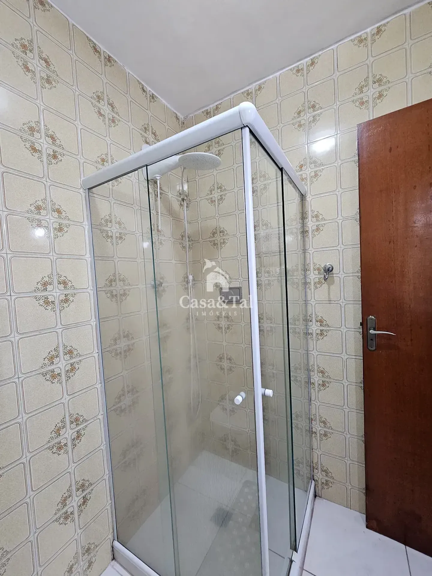 Unfurnished apartment with air conditioning and 3 bedrooms — photo 27