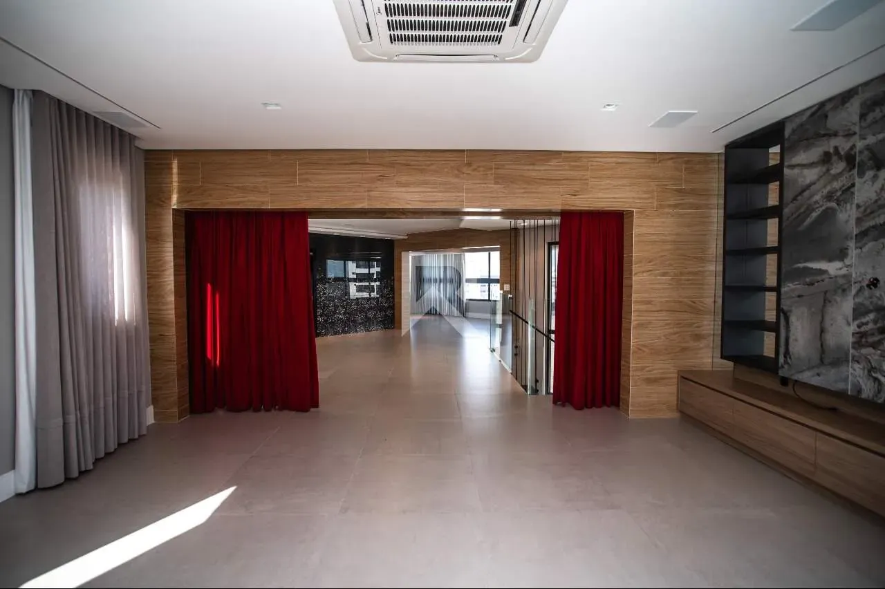 Apartment with 4 bedrooms, 3 en-suites and 463 m² — photo 17
