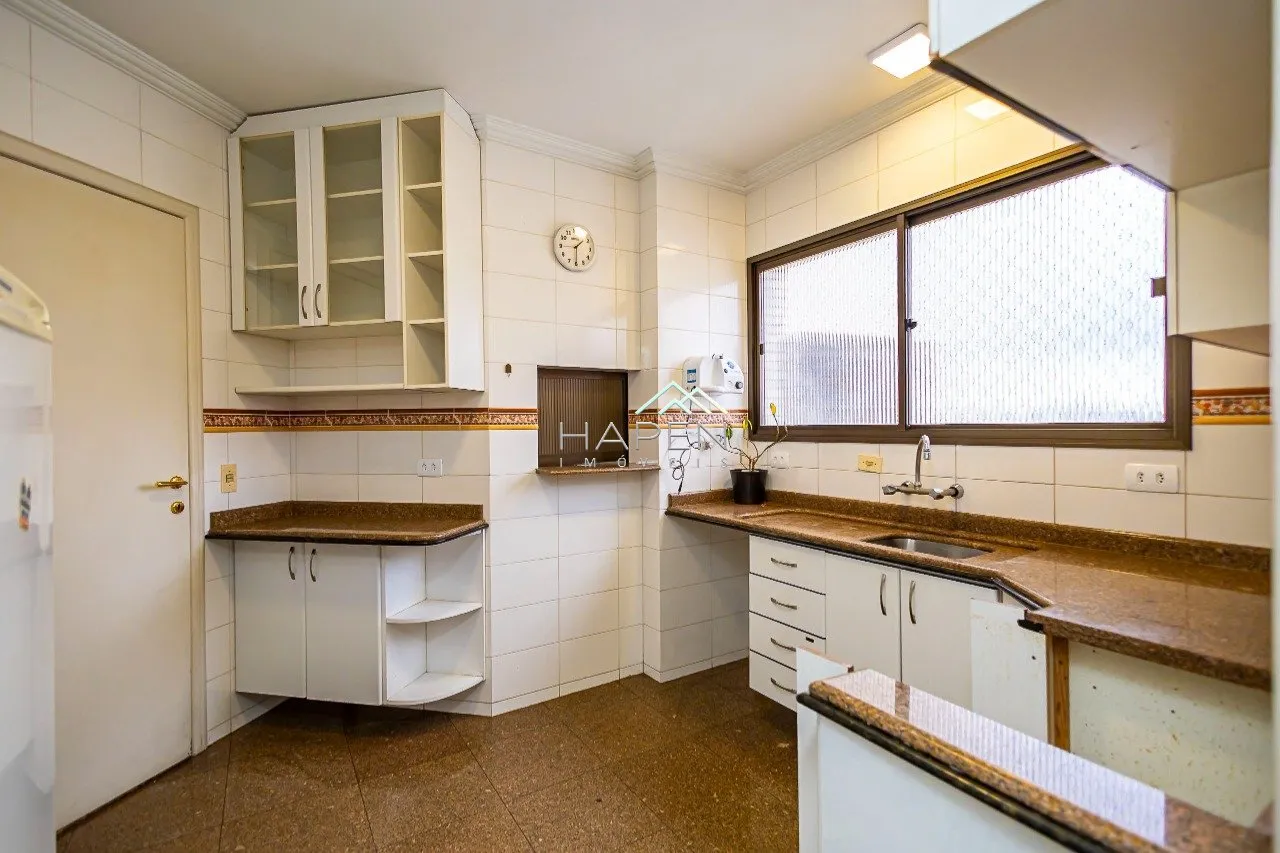 Furnished 4-bedroom apartment with 4 bathrooms — photo 5
