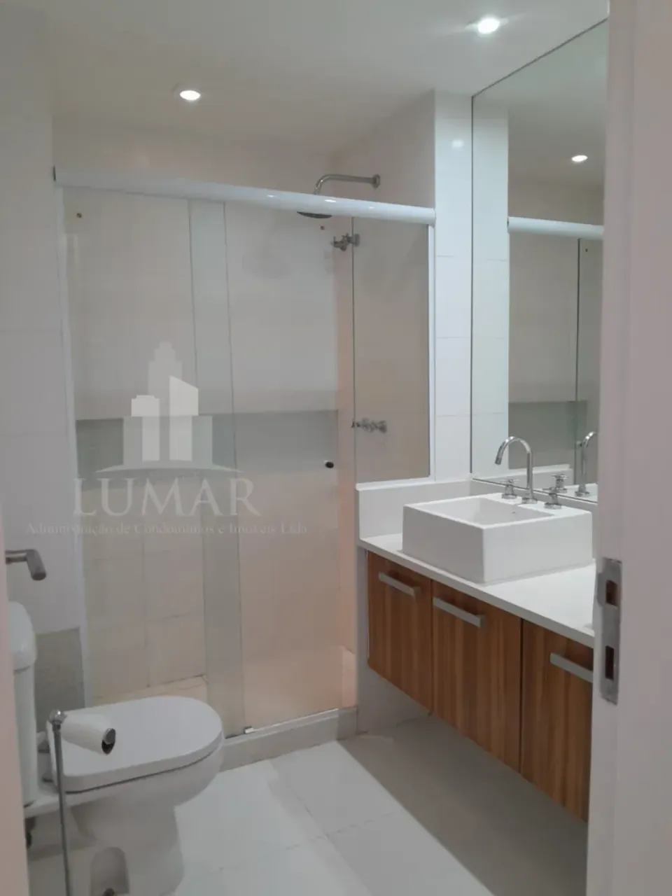 Apartamento sem mobília reformado com 2 quartos e vaga — photo 21