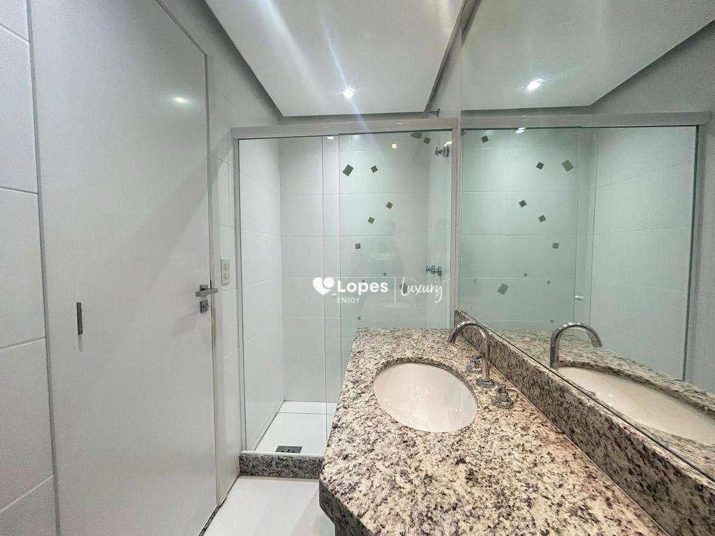 Duplex penthouse with private pool and 316 m² — photo 25
