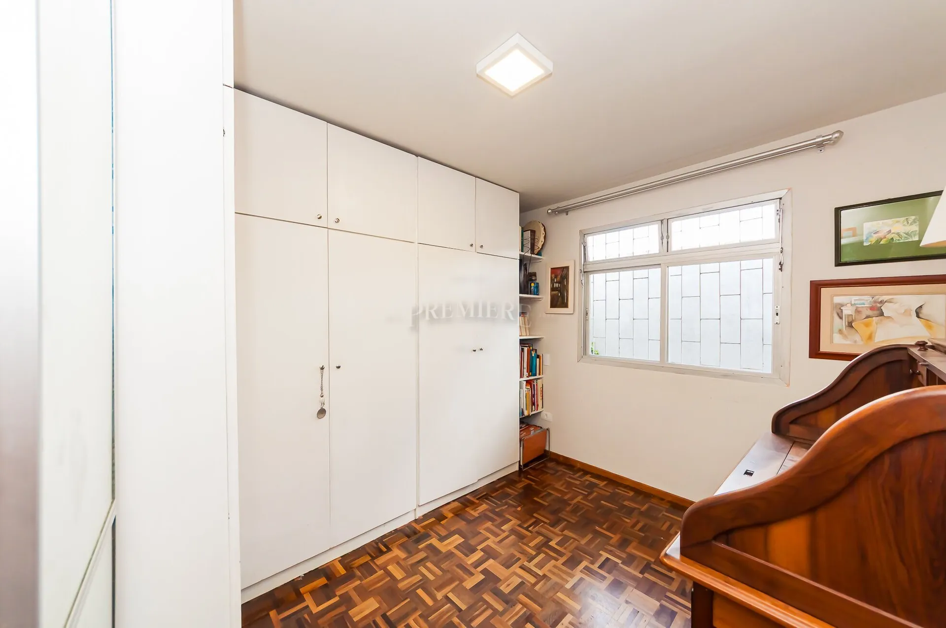 230 m² unfurnished apartment with 4 bedrooms and private garden — photo 26