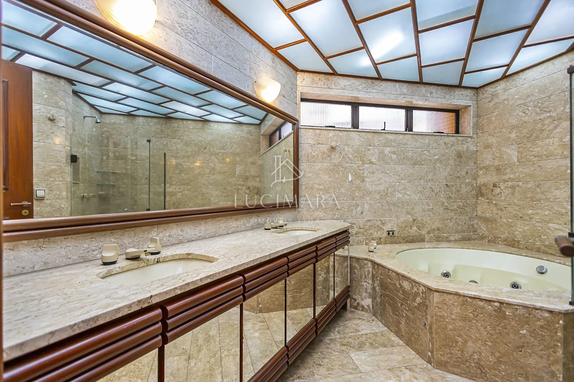 Незамеблированная квартира с 4 спальнями 427 м² — photo 65