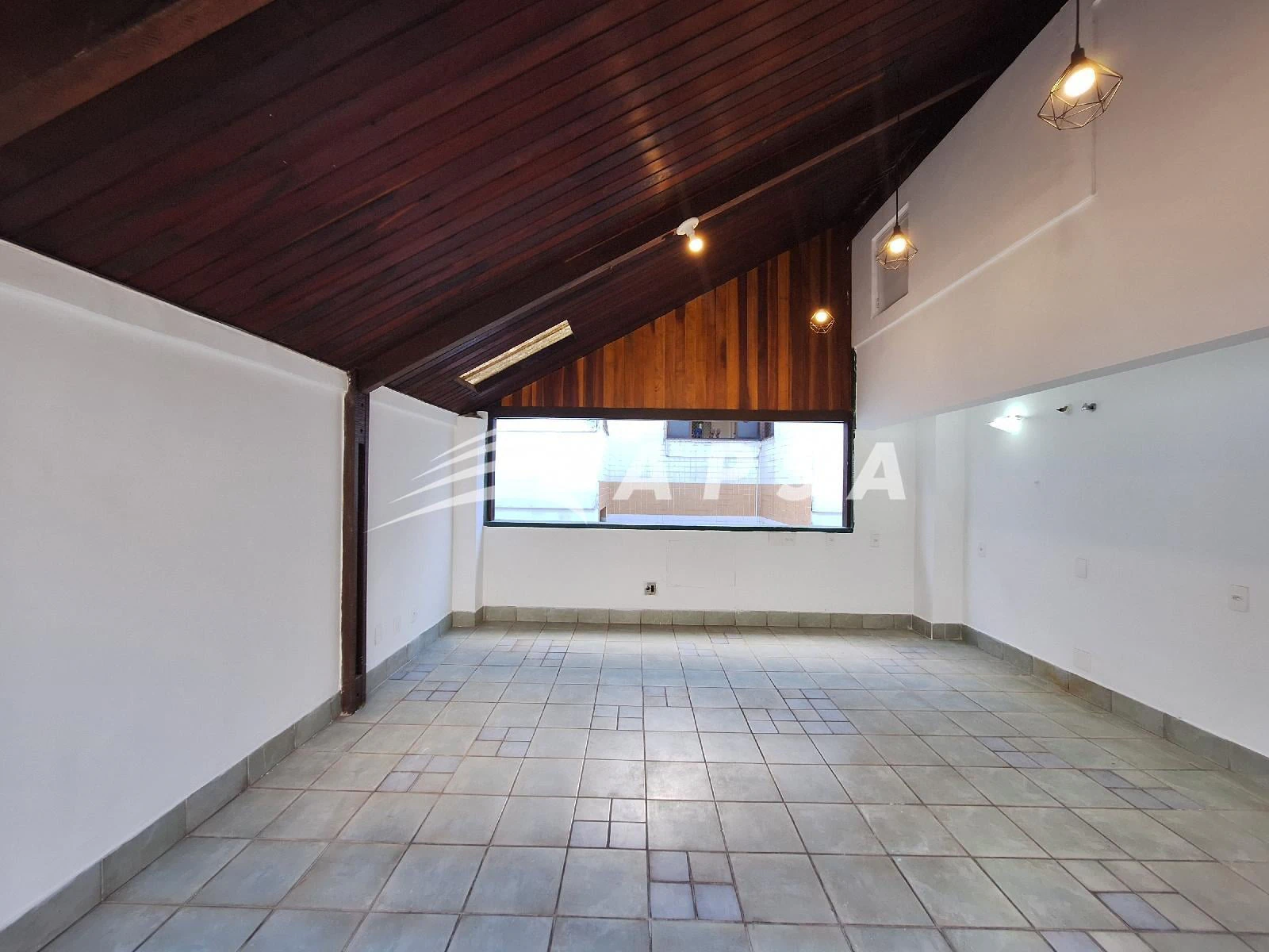 Apartamento triplex de 2 quartos com garagem para 2 carros — photo 4