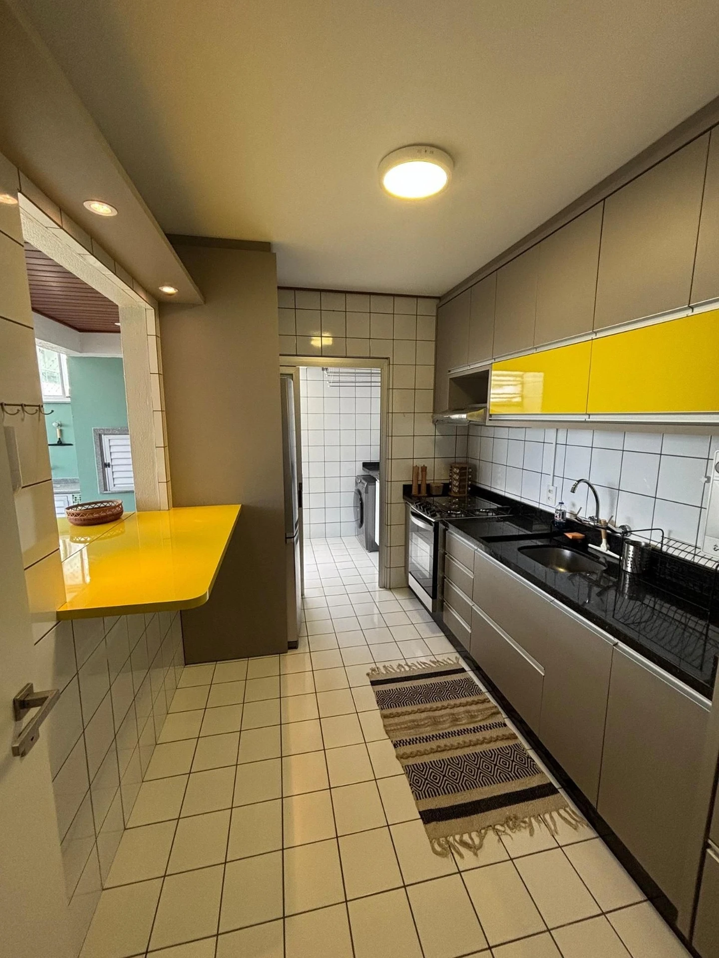 3-bedroom apartment with floor-to-ceiling windows — photo 12