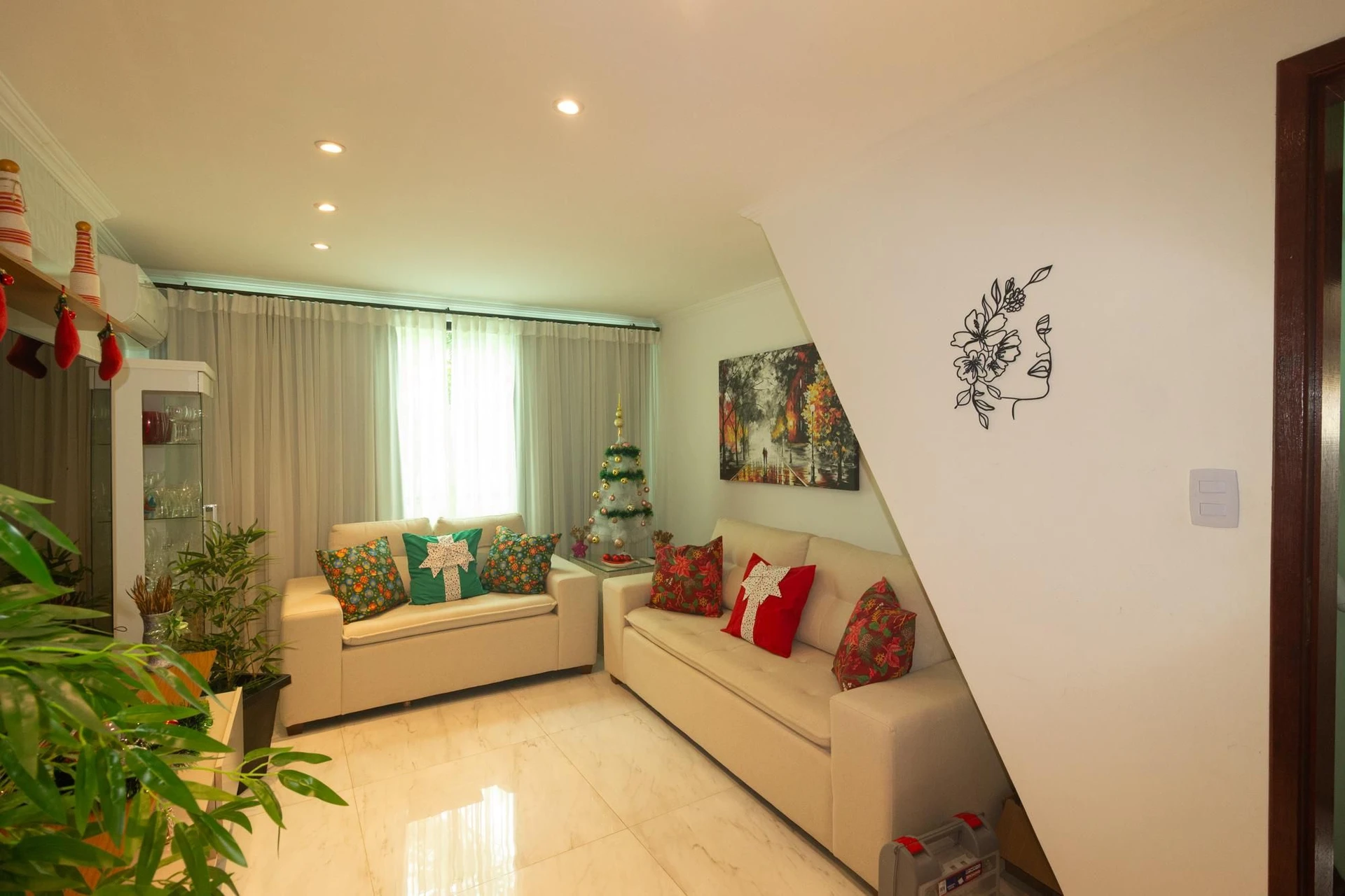 Casa mobiliada com 3 quartos e 4 banheiros — photo 23
