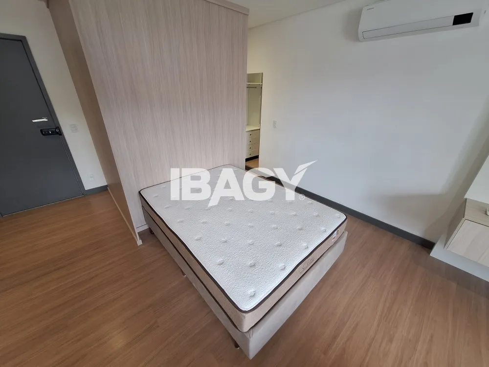 Furnished 1-bedroom apartment with parking space — photo 3