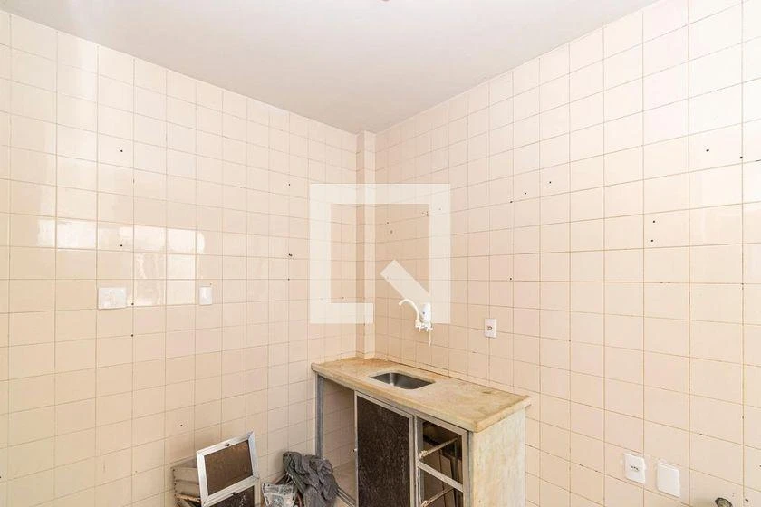 Apartamento para aluguel de 55 m² com 1 quarto