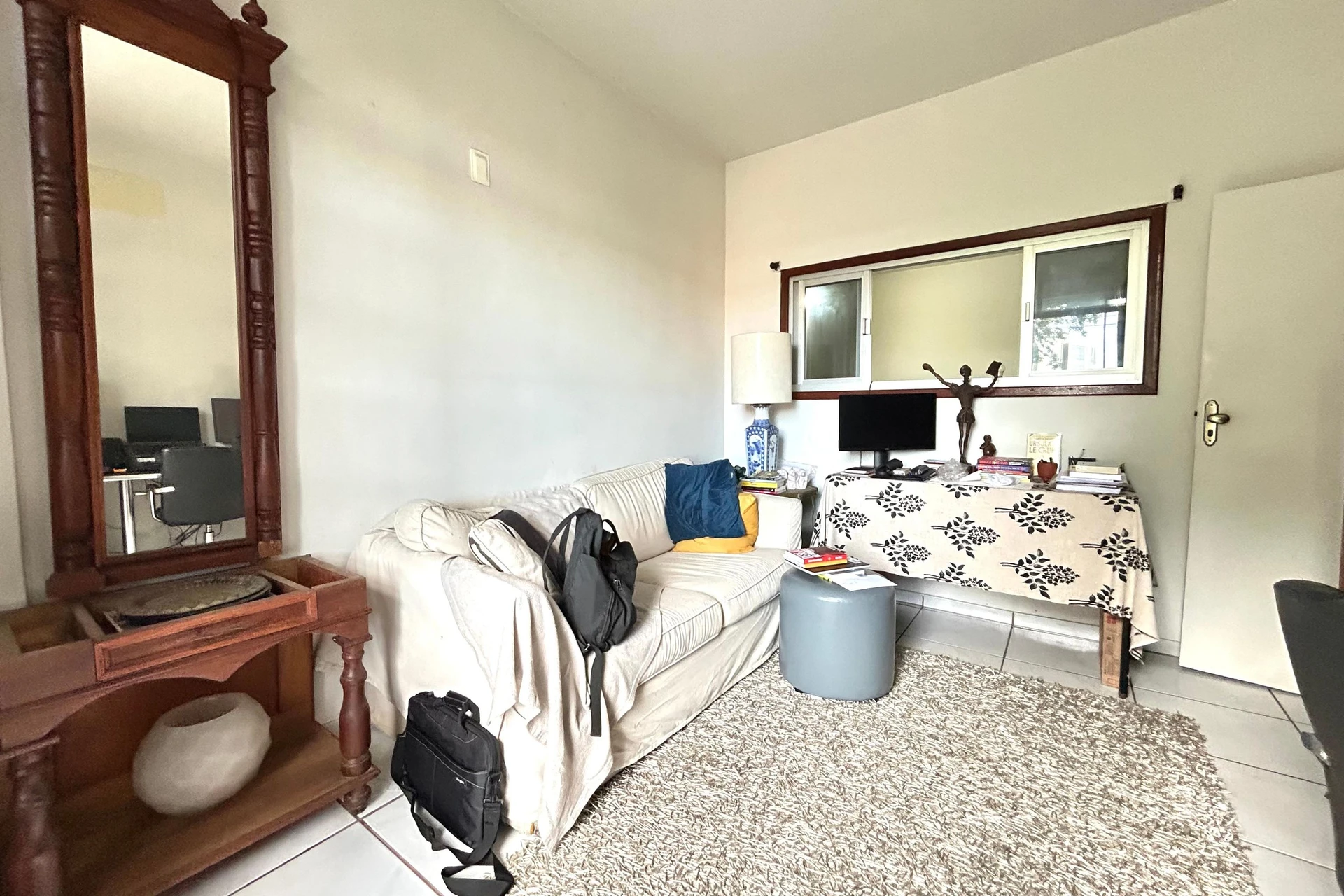 Рабочее место и 2 спальни: квартира 80 м² — photo 23