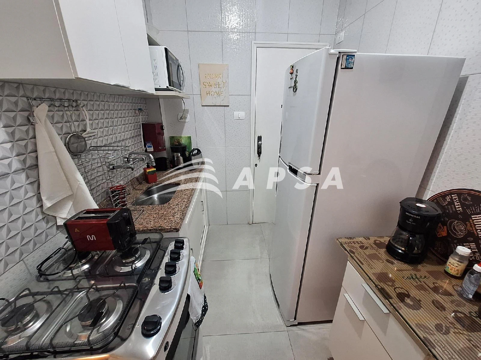 Furnished 2-bedroom apartment with 80 m² — photo 17