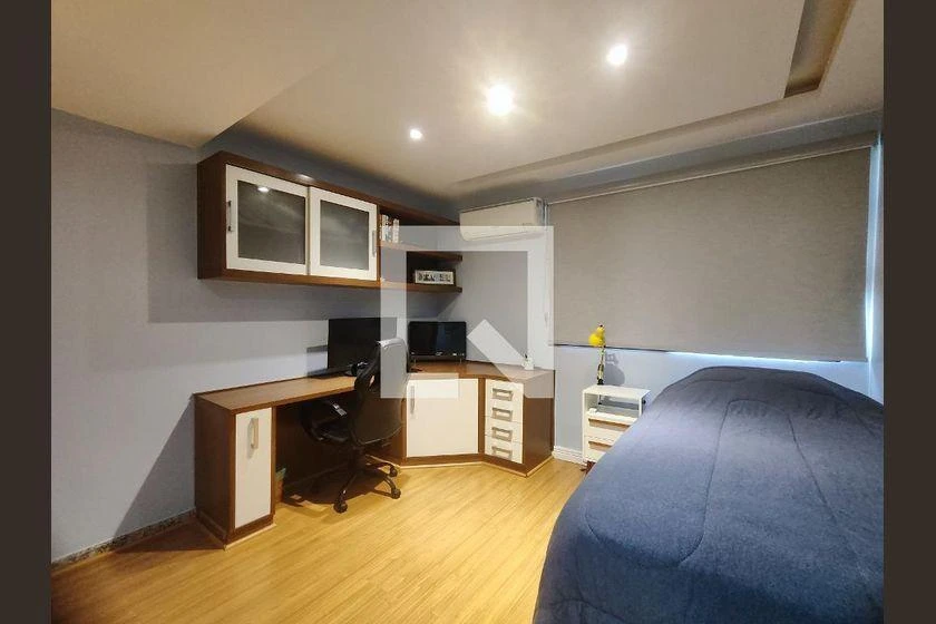Rental apartment with 4 bedrooms, 360 m² and a balcony — photo 19