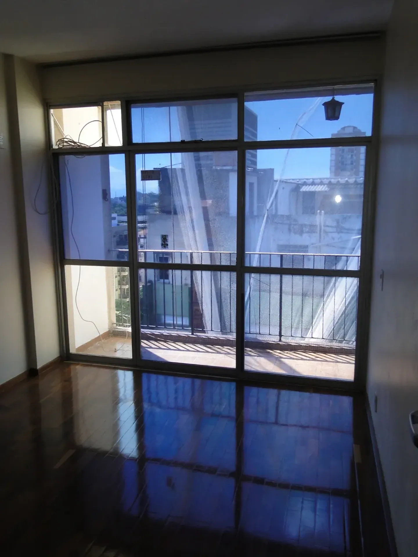 2-bedroom apartment with an en-suite and 2 bathrooms — photo 5
