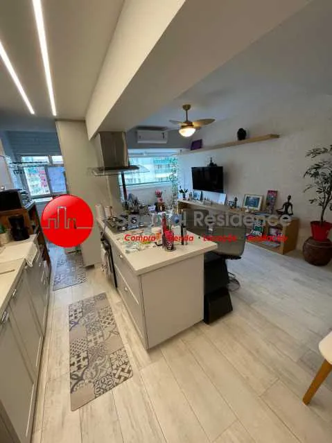 Apartment with 2 bedrooms, 3 bathrooms and a glass balcony — photo 8