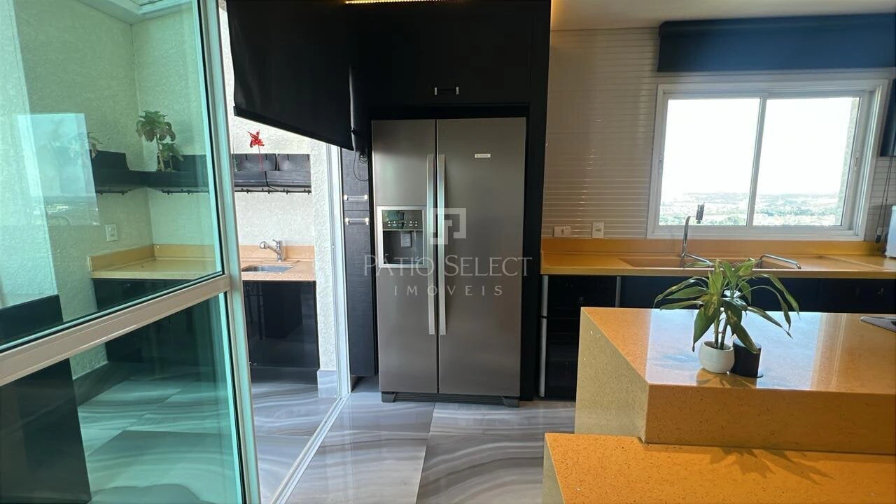 Furnished apartment, 309 m², with floor-to-ceiling windows — photo 4