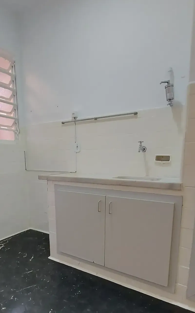 1-bedroom apartment with wood floors and glass shower — photo 14