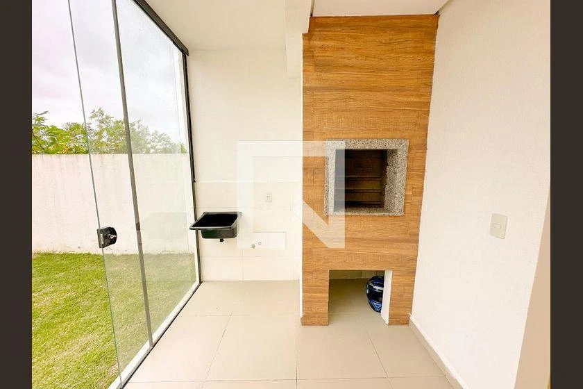 2-bedroom house with a grill on the balcony in Florianópolis — photo 5