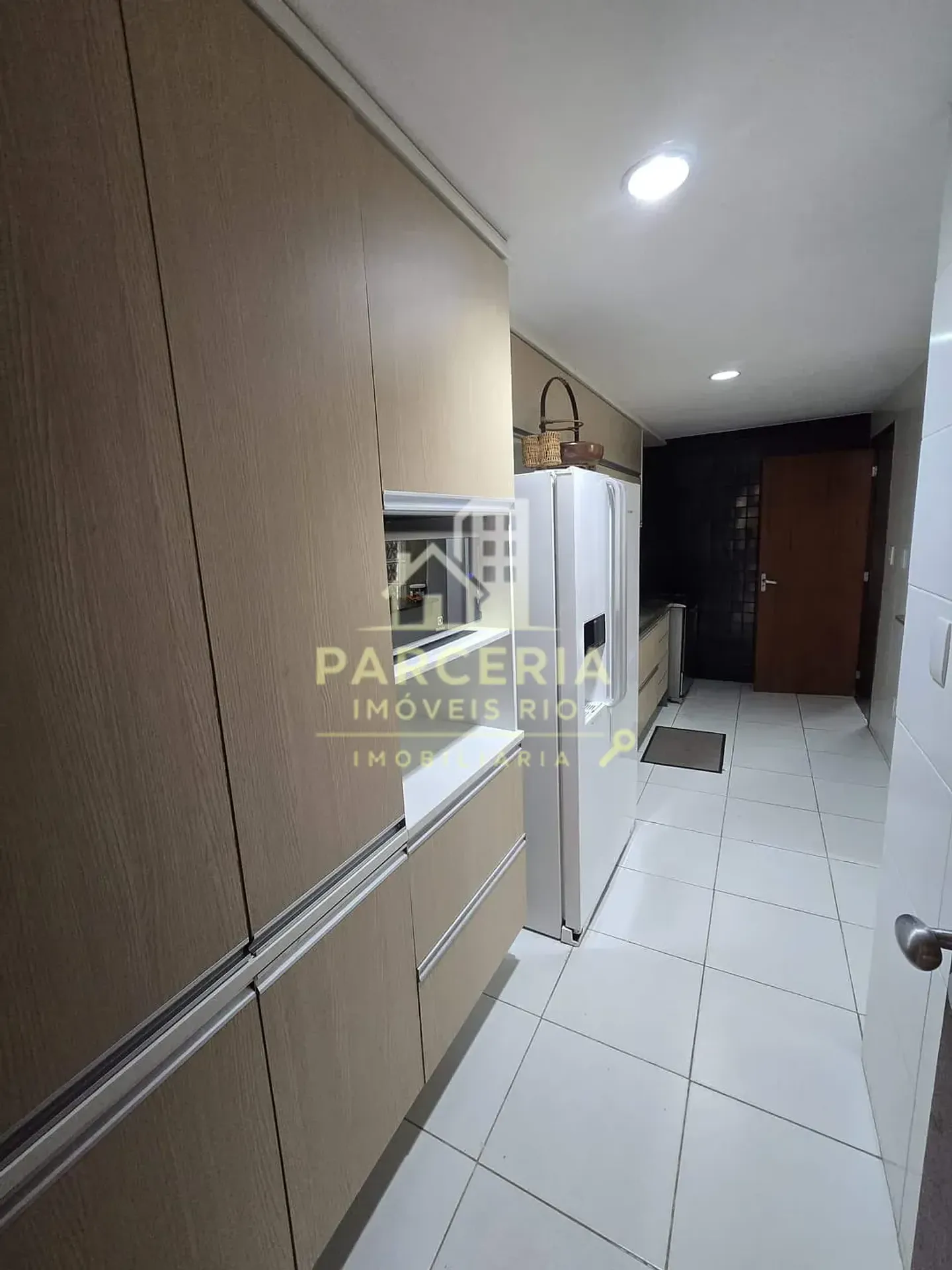 Casa mobiliada com 5 quartos e área de piscina compartilhada — photo 42