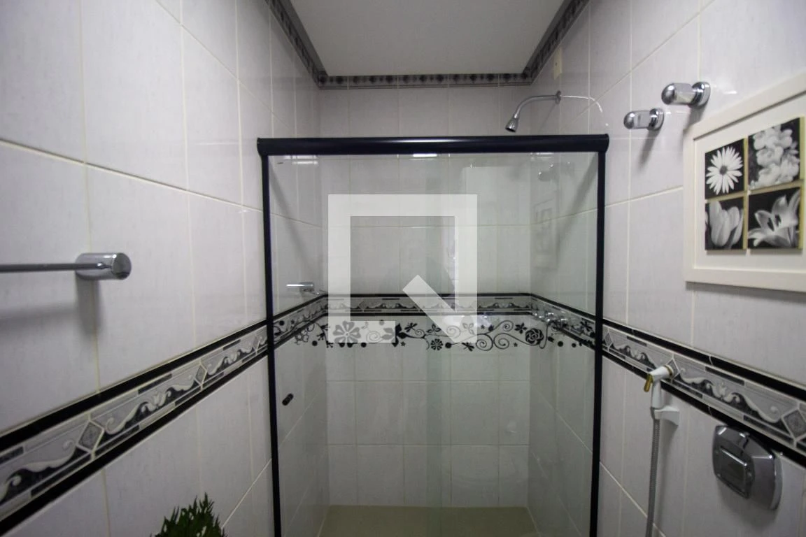 Apartamento mobiliado com 4 quartos e jacuzzi no prédio — photo 40
