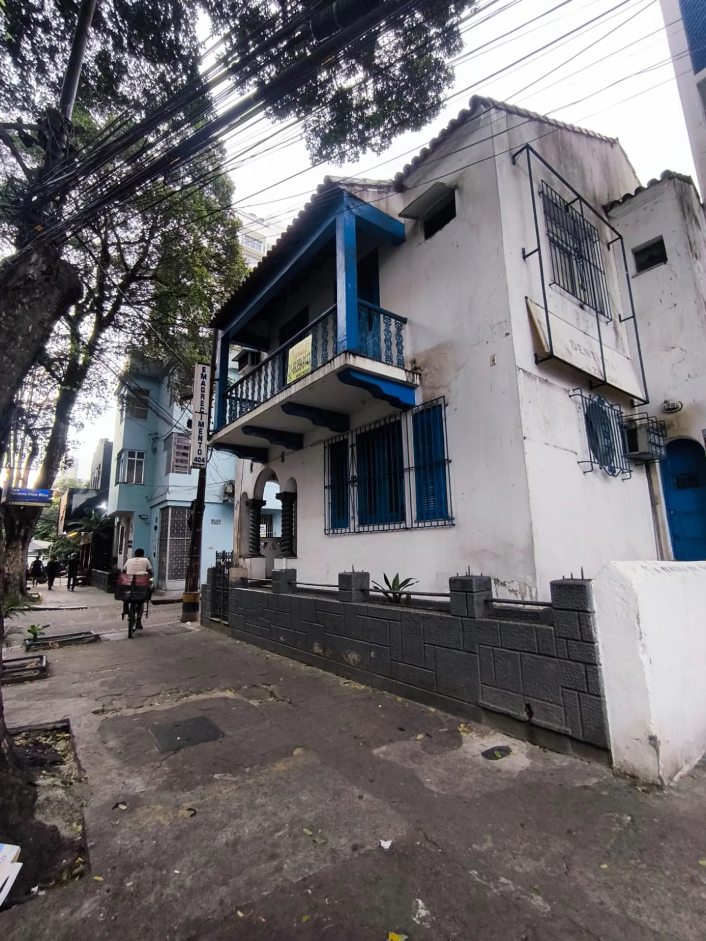Unfurnished 145 m² house with 3 bedrooms and 3 bathrooms — photo 11
