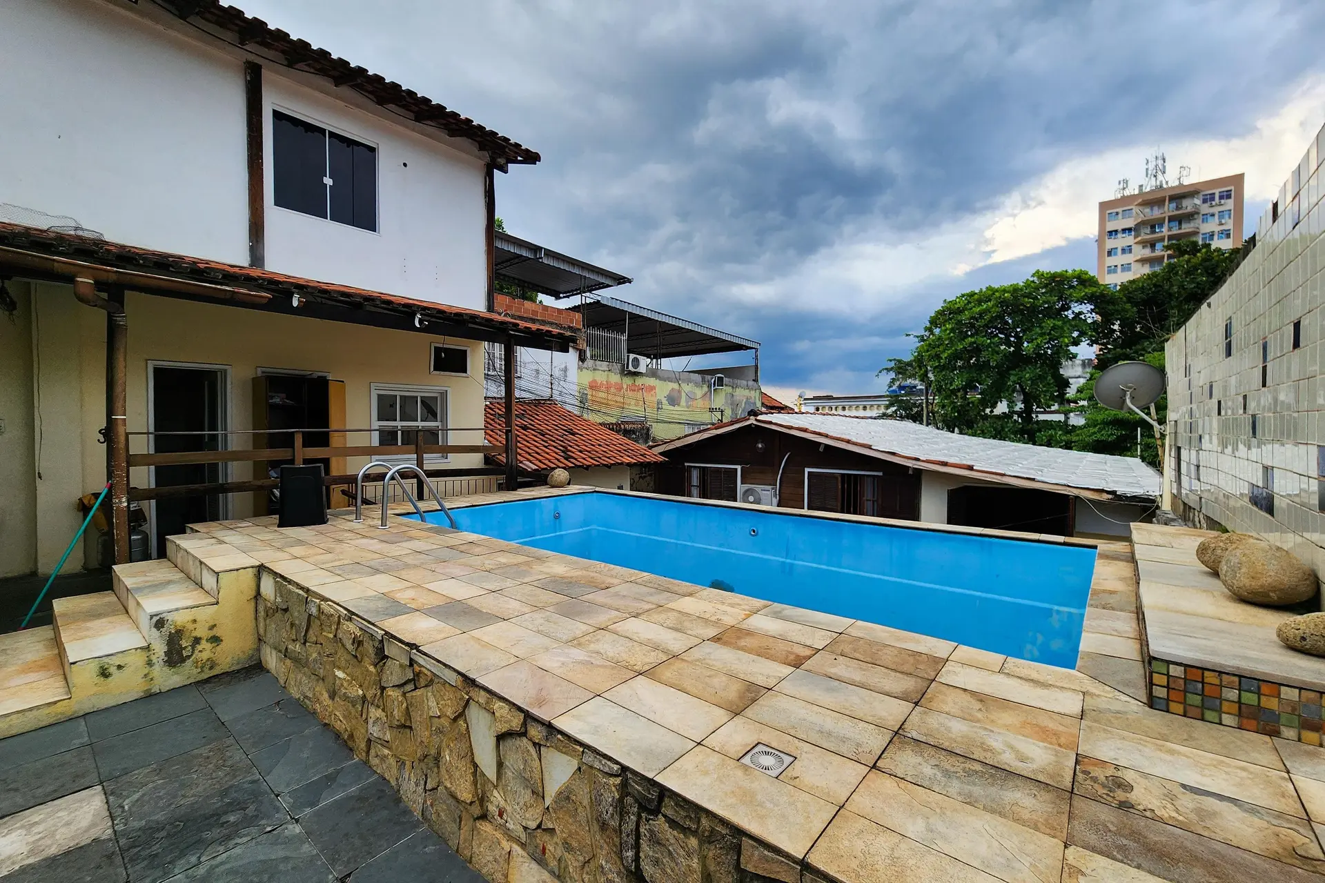 Furnished house with 3 bedrooms, 1 bathroom and parking — photo 35