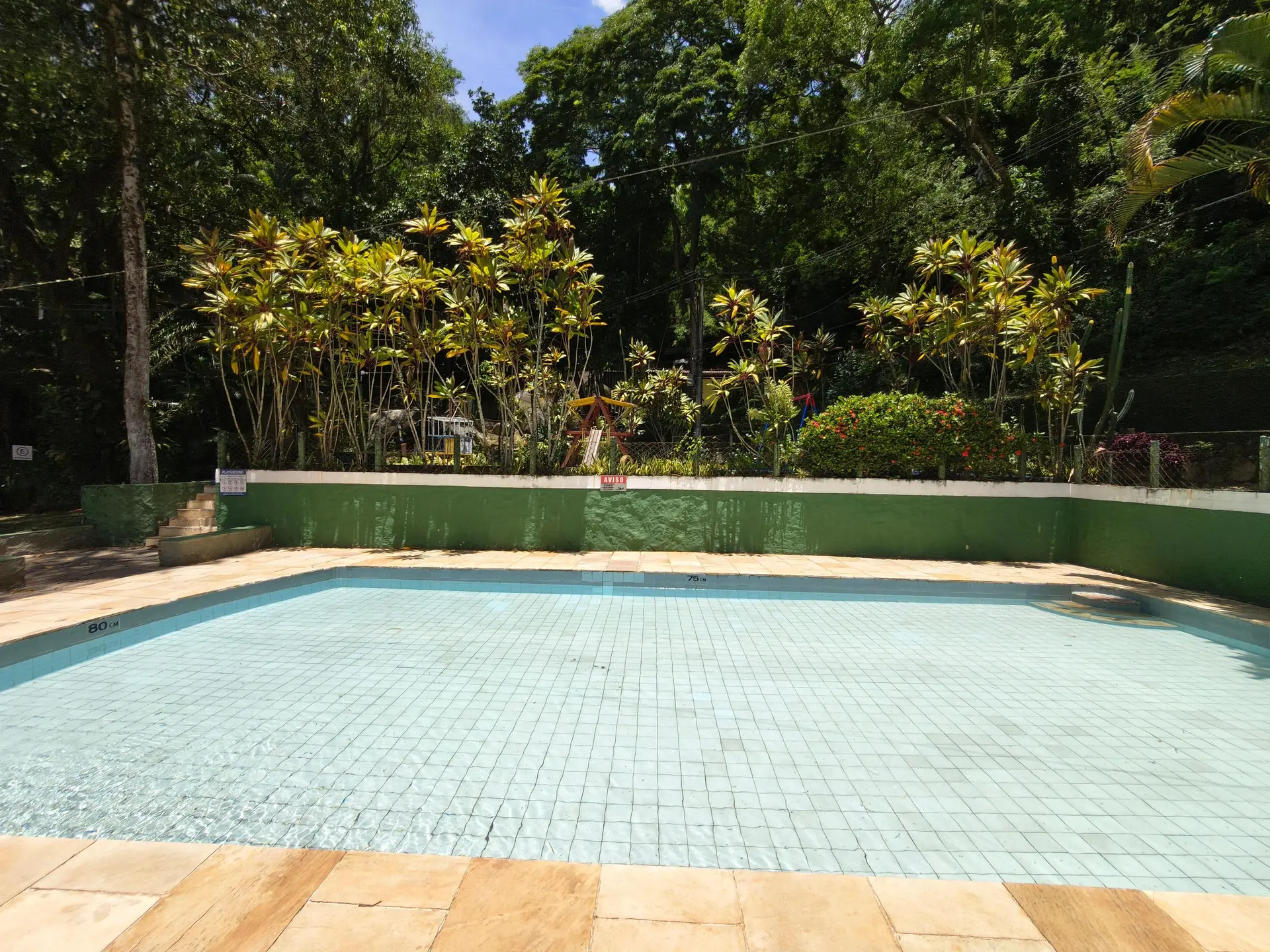 Furnished house with 3 bedrooms and enclosed balcony — photo 23