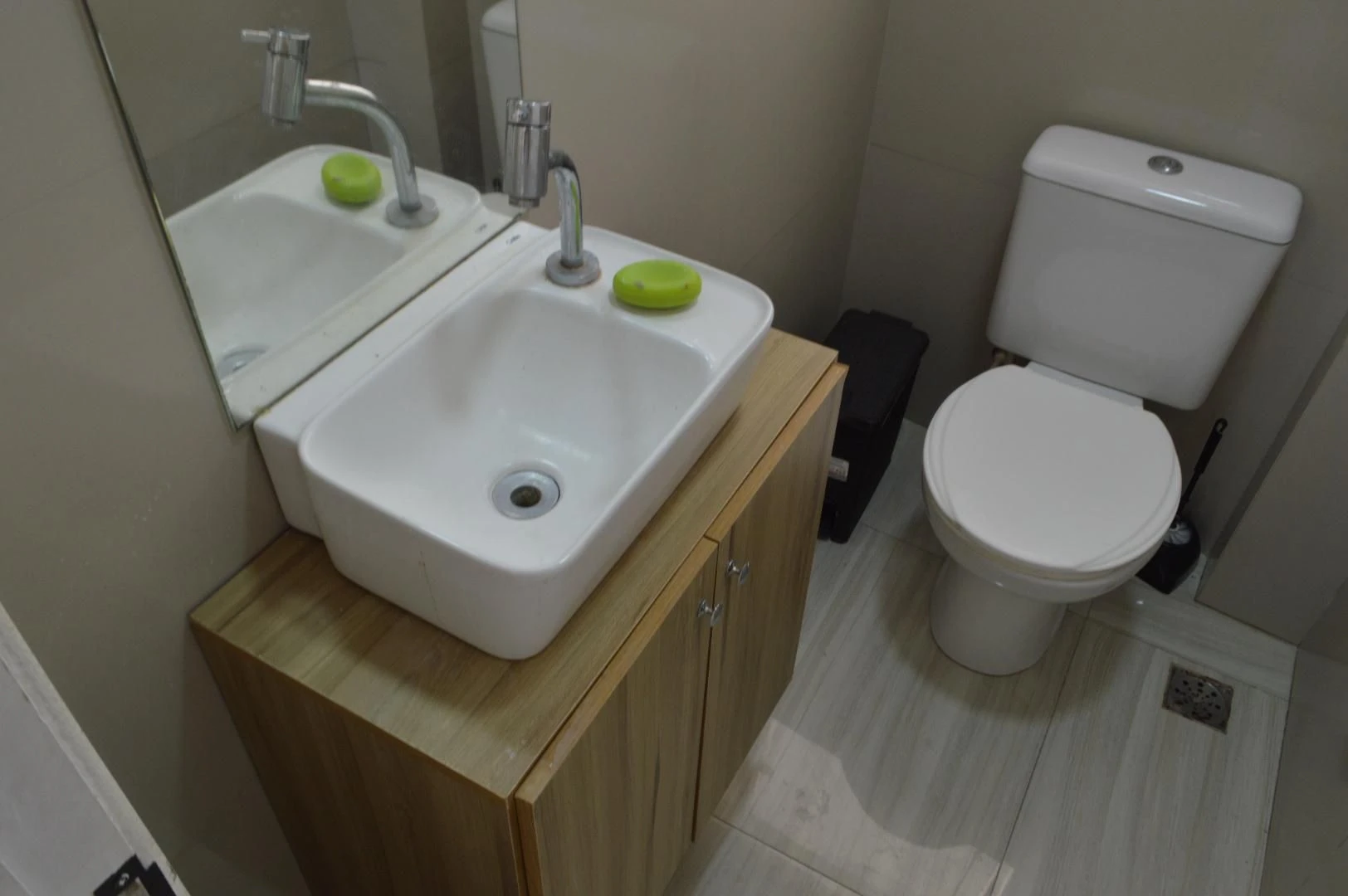 Ванна та 3 спальні: будинок 390 м² — photo 57