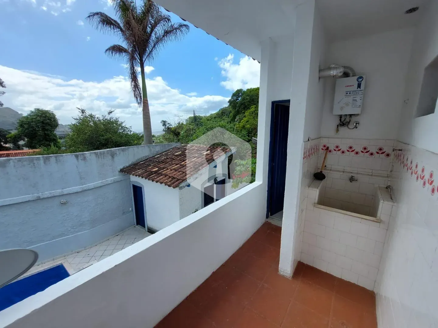 Casa de 4 quartos com vista para as montanhas — photo 16