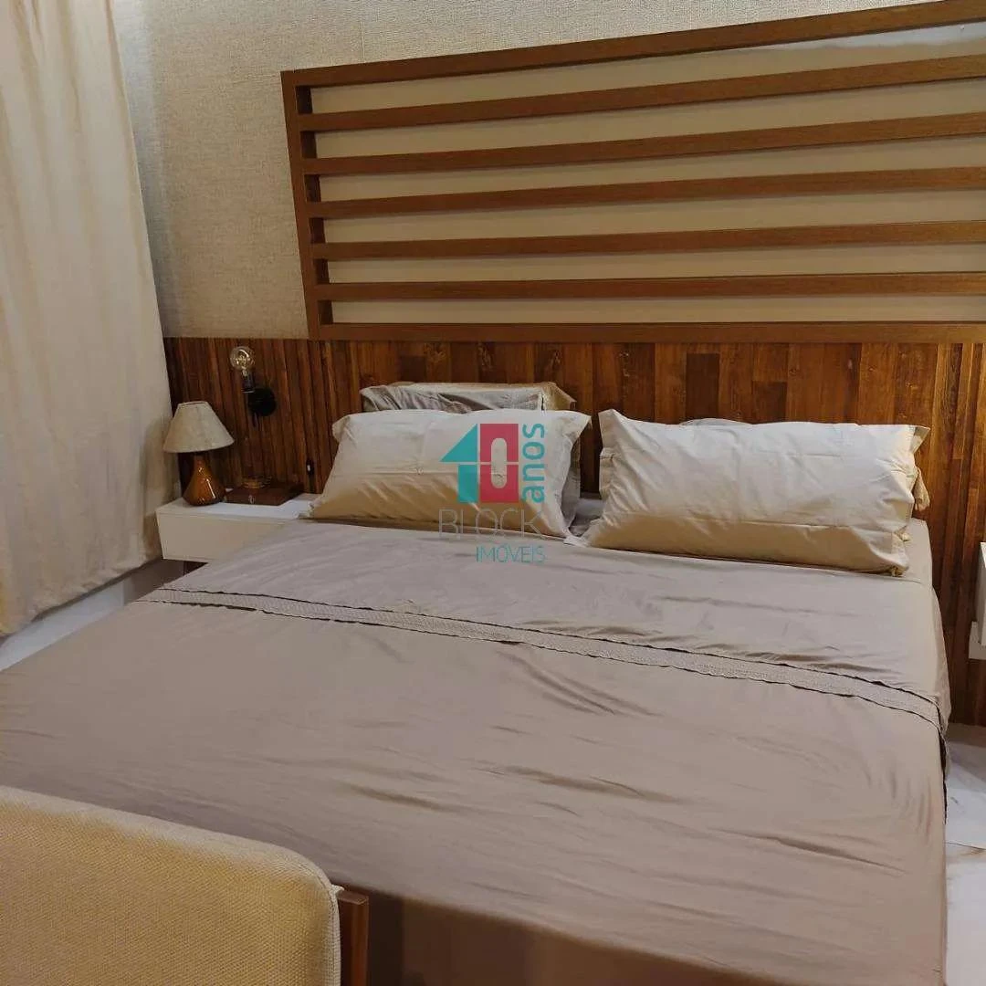 Furnished house with 5 bedrooms and 226 m² — photo 11