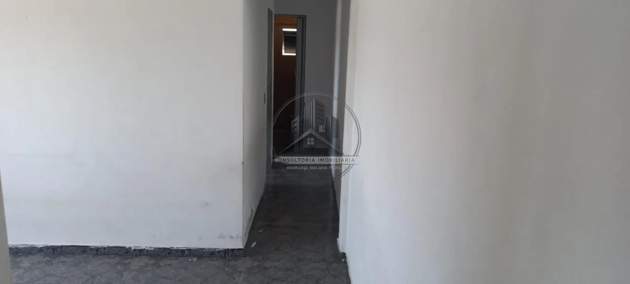 Apartment with 2 bedrooms and a glass shower enclosure — photo 12