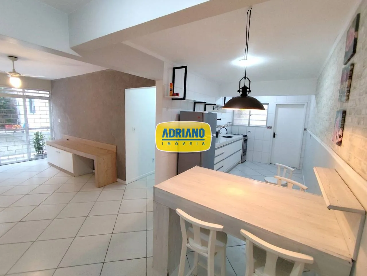 2-bedroom apartment with balcony and open-plan kitchen