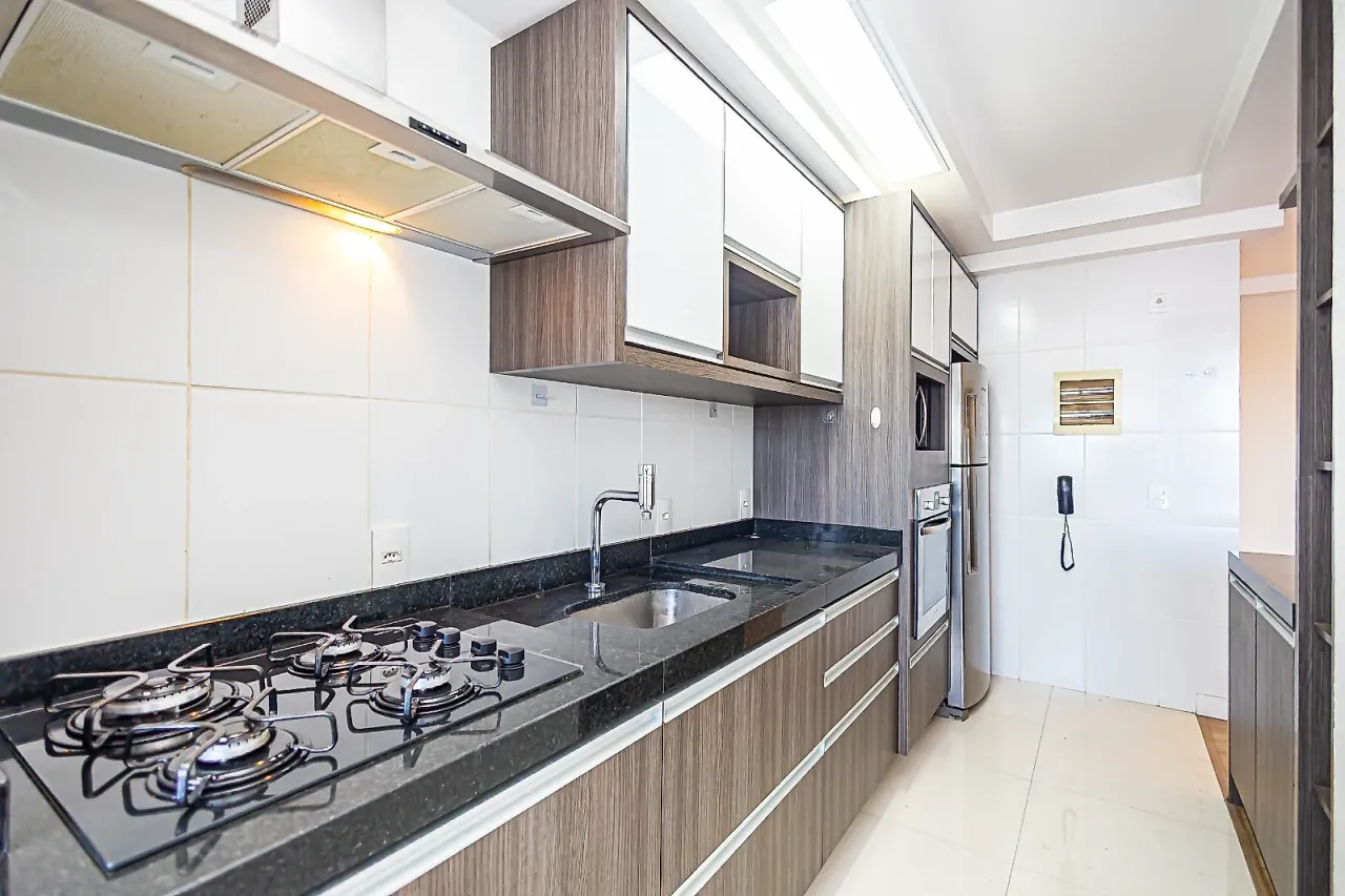 2-bedroom apartment with an open-plan kitchen — photo 12