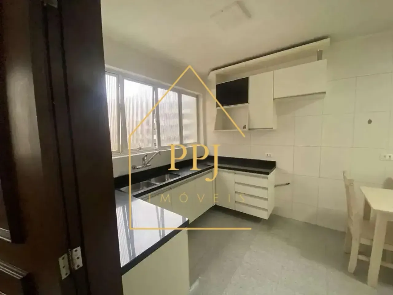 Квартира с 4 спальнями и 4 ванными, 2 парковочных места — photo 26