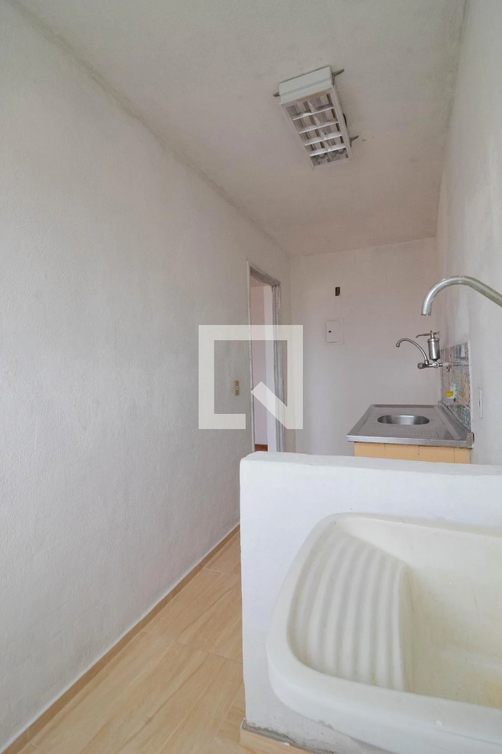 Unfurnished rental apartment with 2 bedrooms and parking — photo 20