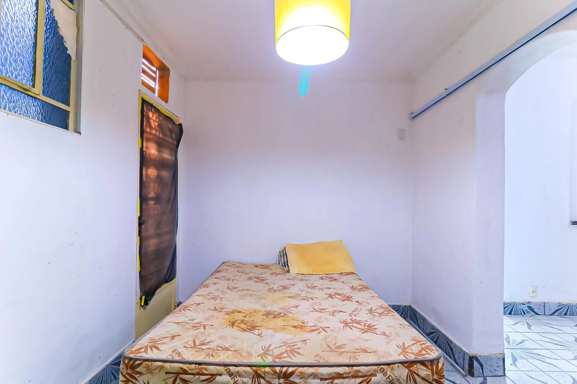 House with 2 bedrooms and a private garden — photo 10