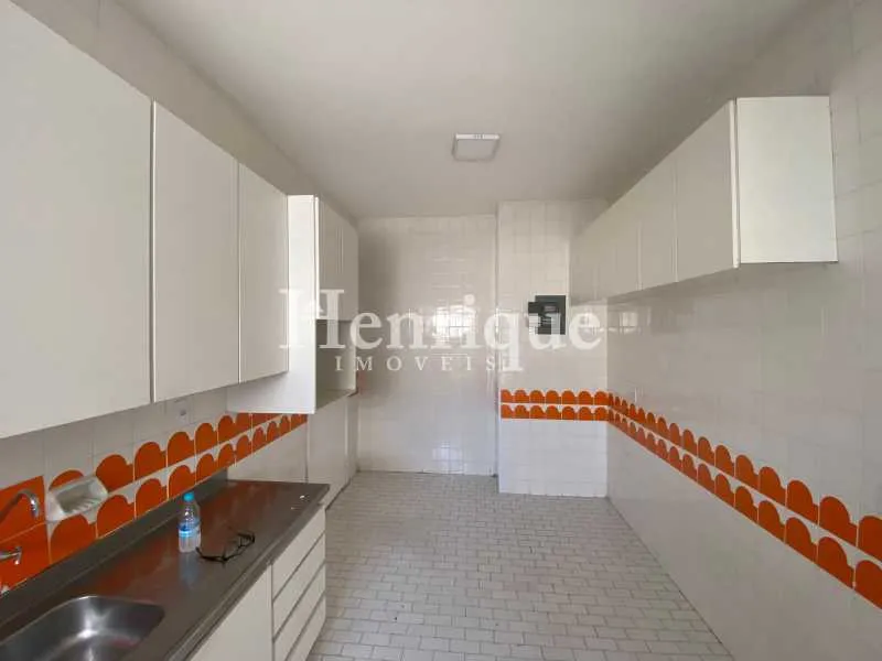 Washing machine in a 3-bedroom apartment, 110 m² — photo 14