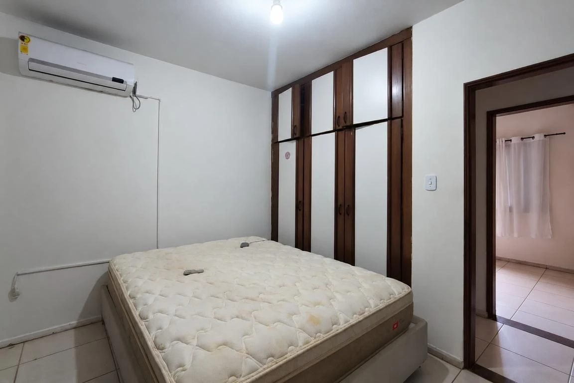 Home office in a 4-bedroom house, 270 m² — photo 17