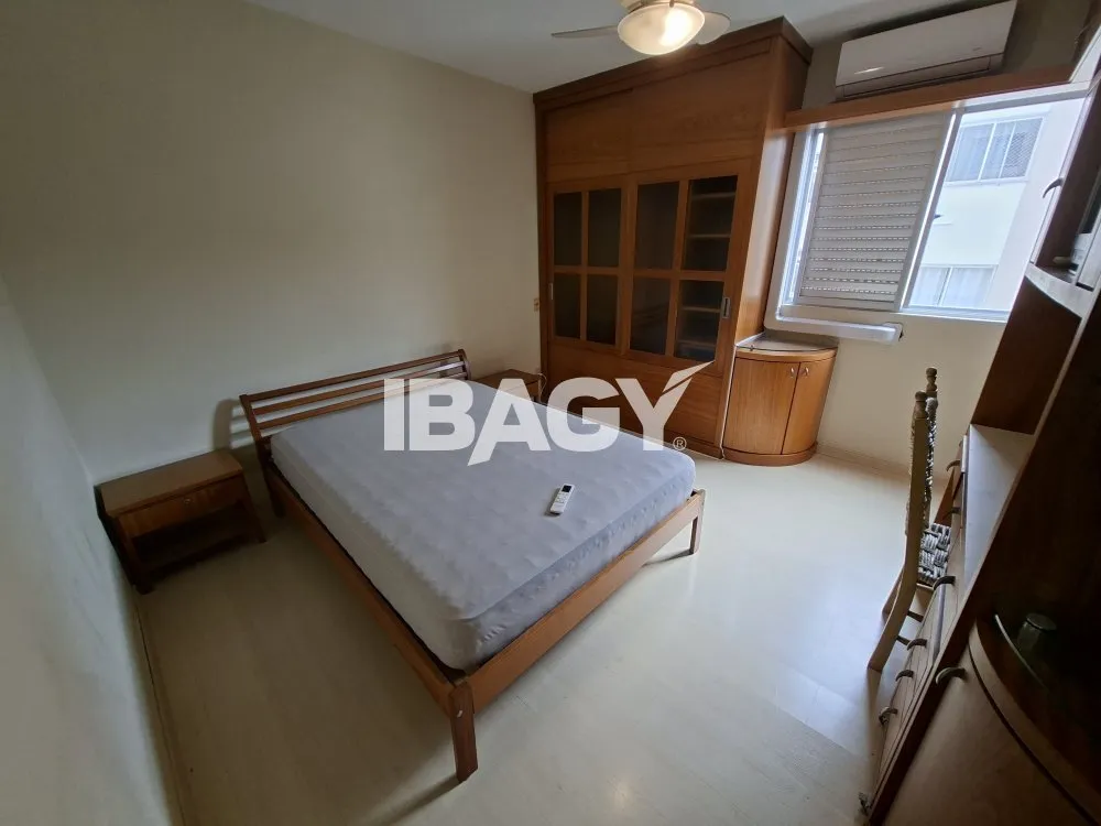 Apartamento amueblado con 3 dormitorios, 117 m² y 2 baños — photo 3