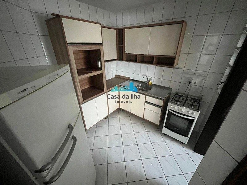 Apartamento amueblado de 52 m² con 1 dormitorio y parking — photo 2