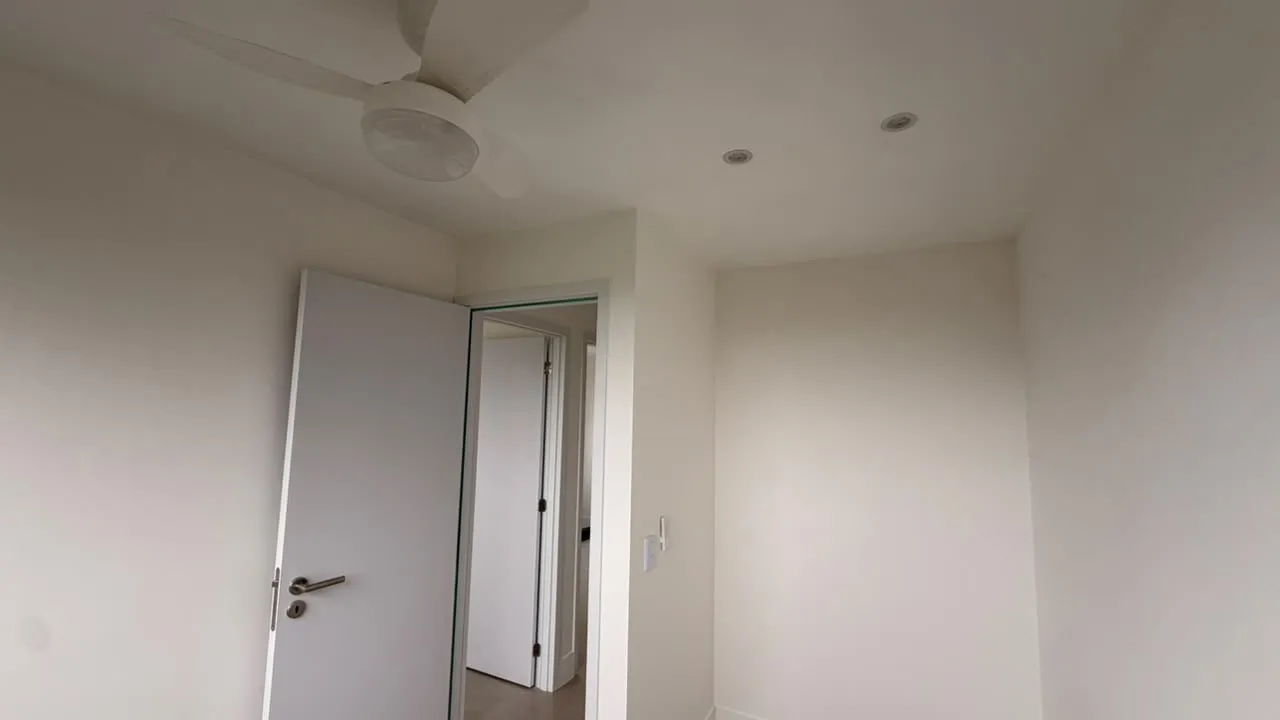 Apartamento com janelas do piso ao teto, Camorim — photo 3