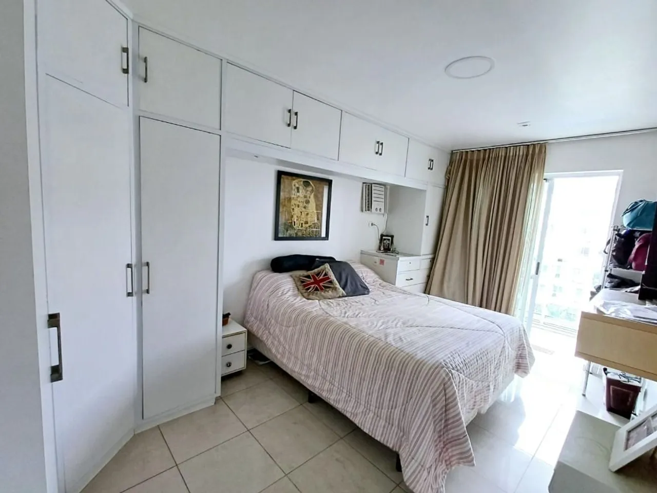 203 m² apartment with 3 bedrooms and enclosed balcony — photo 11