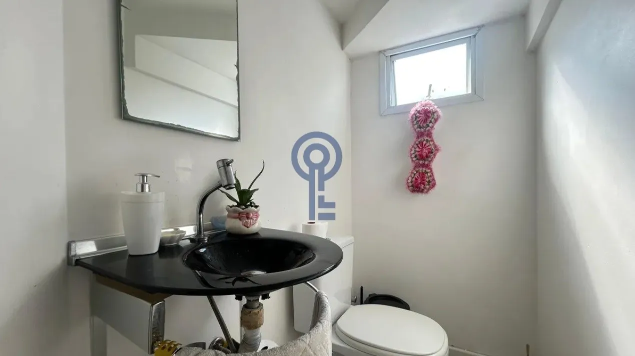 Furnished house with 5 bedrooms and 4 parking spots — photo 25