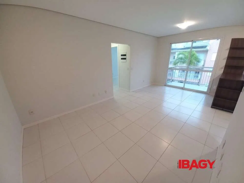 2-bedroom apartment in a building with a pool — photo 4