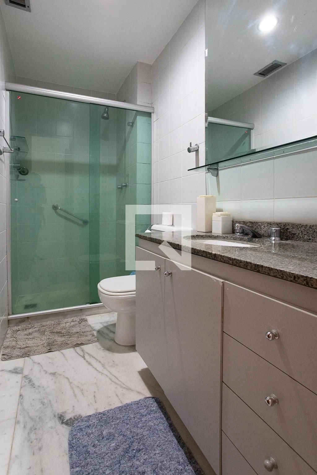 Furnished apartment, 85 m², with a home office — photo 41