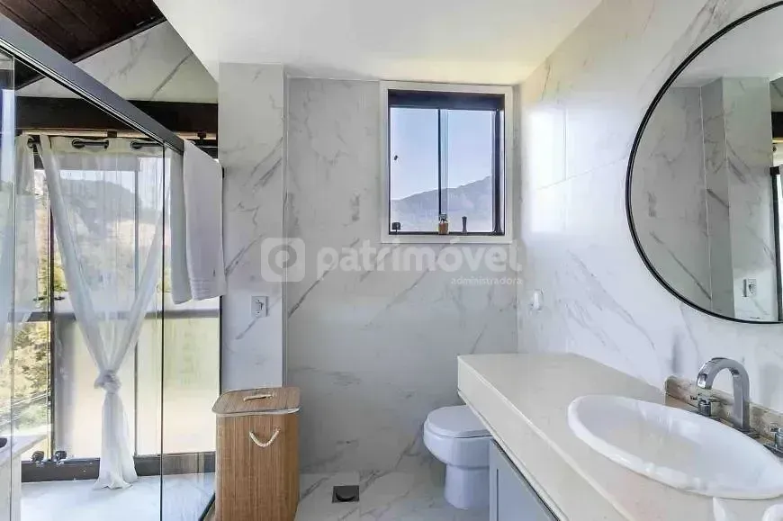 Furnished house with 5 bedrooms and 5 bathrooms — photo 5