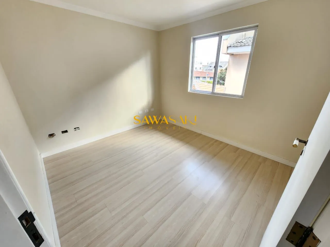 Two-story house with 3 bedrooms and 3 parking spaces — photo 13