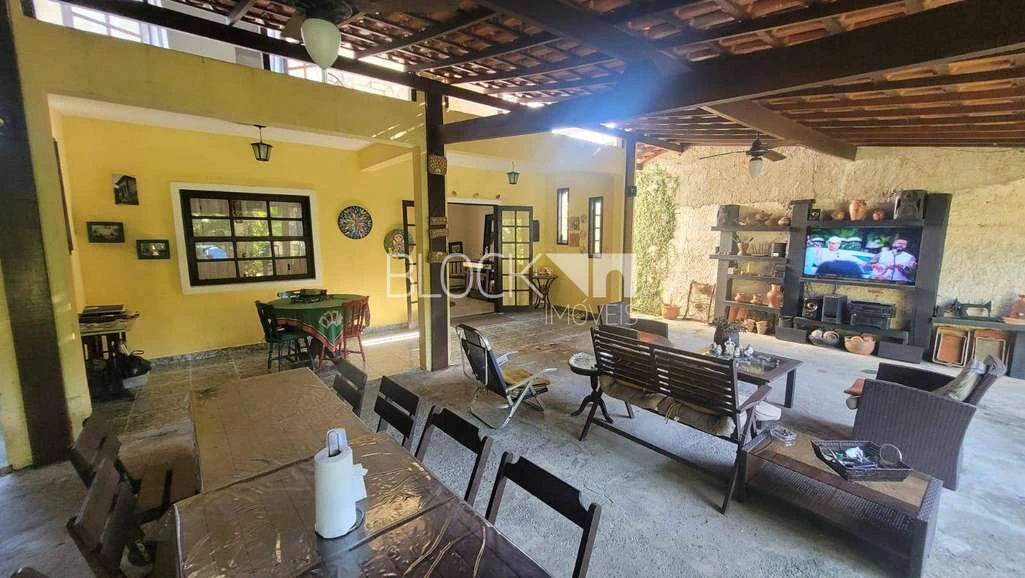 Casa de 400 m² com 3 quartos e piso em cerâmica — photo 5
