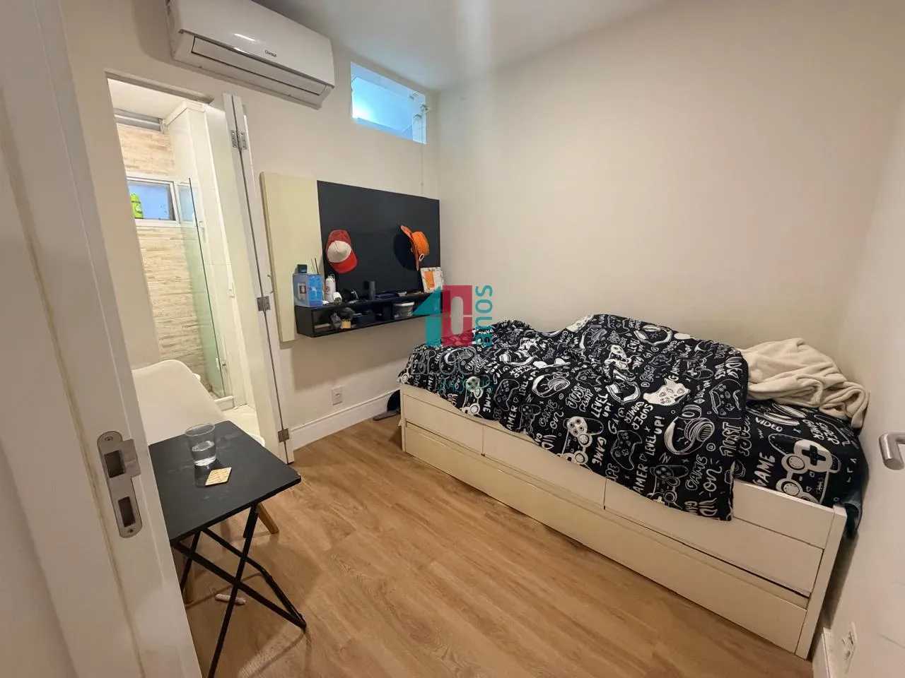 4-bedroom apartment with a washing machine — photo 12