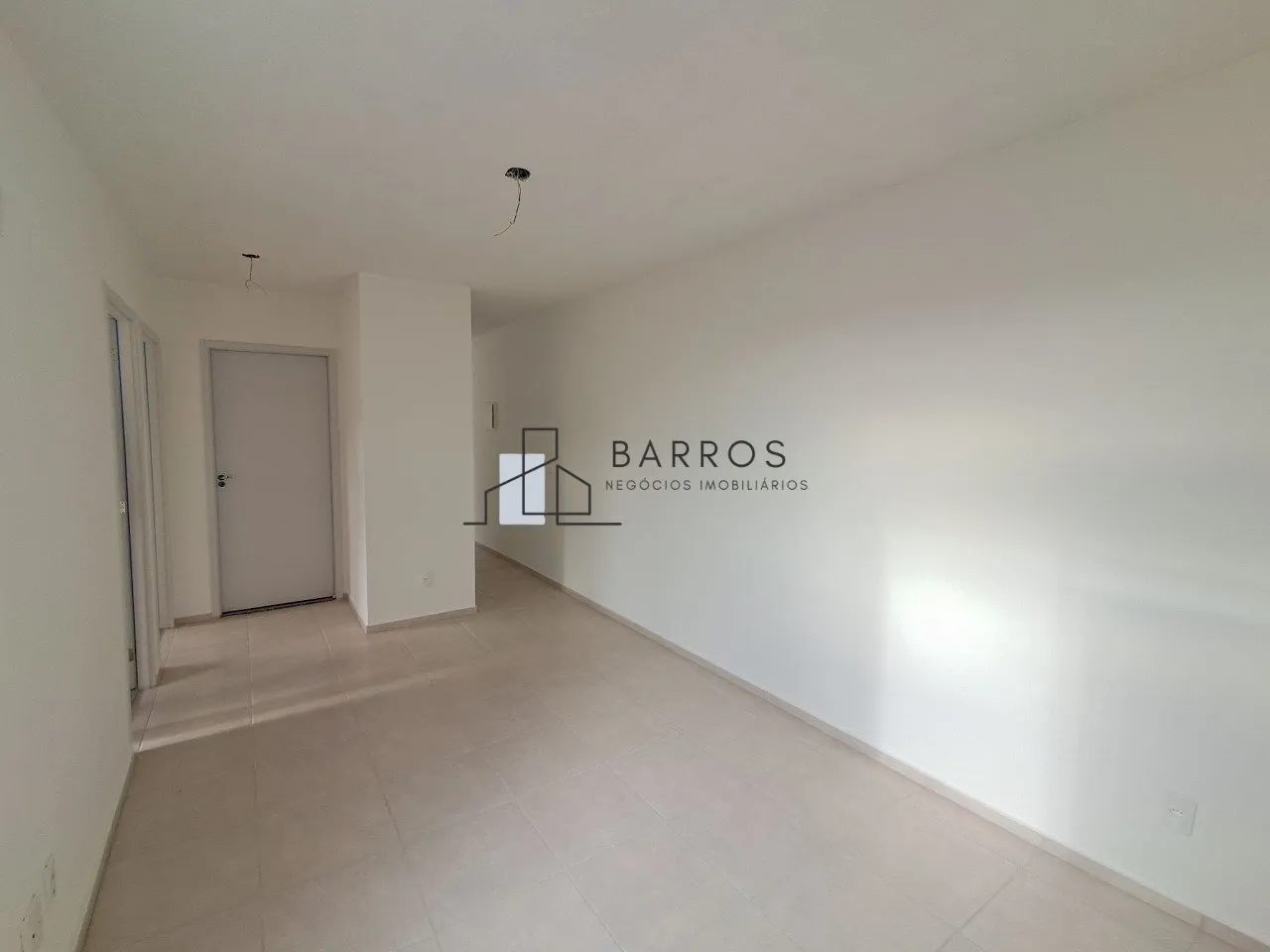 2-bedroom apartment in a building with a coworking space — photo 7