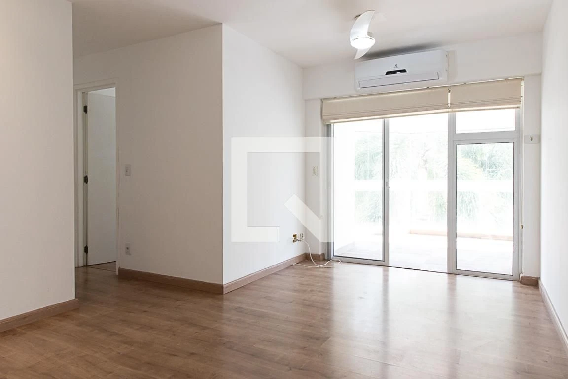 Apartment with 3 bedrooms, balcony and private BBQ — photo 19