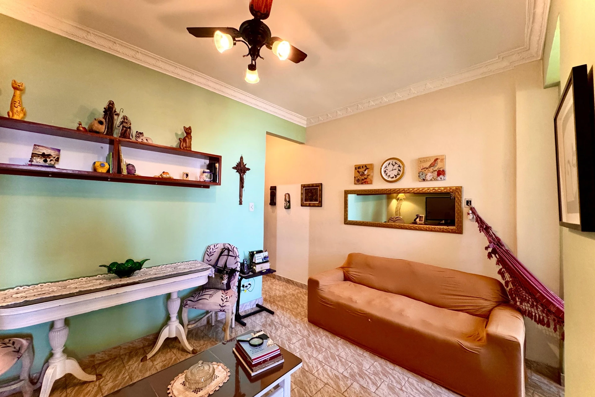 Furnished 3-bedroom apartment with pets allowed — photo 9